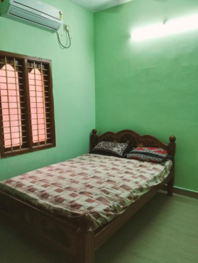 Aadhiran Homestay 1BHK